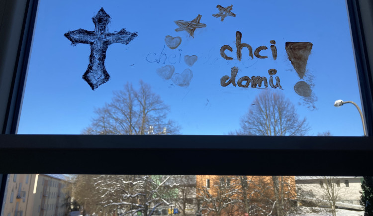 Dívky plánovaly masovou vraždu na psychiatrii. Bylo šílené to vidět a být v tom, popisuje jedna z pacientek