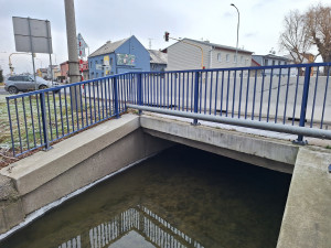 Rušný tah na Přerov v Olomouci na měsíce přiškrtí přestavba mostku