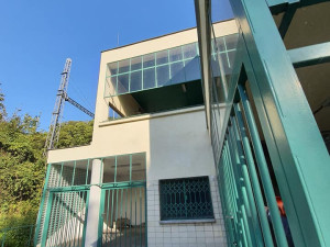 VIDEO: Ze zanedbané budovy nádraží v Teplicích nad Bečvou bude nové infocentrum