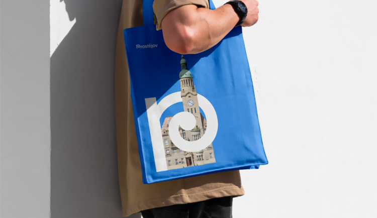 P s kudrlinkou. Prostějov představil nový vizuální styl s bohatou symbolikou