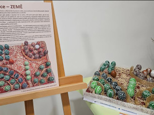 Kraslice čtyř živlů. Lékárnice z přerovské nemocnice tvoří skvostná velikonoční díla