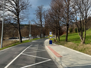 Do lázní v Jeseníku bezpečně. Město dokončilo nových moderní chodník