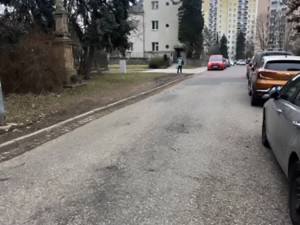 Nový povrch i parkovací stání. Po Velikonocích začínají další opravy silnic v Olomouci