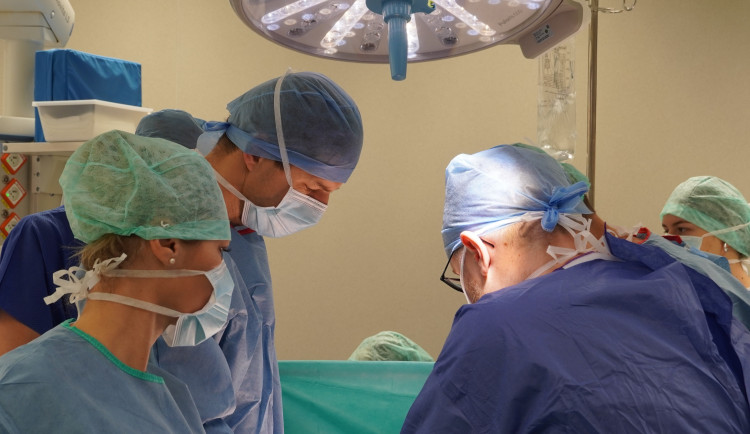 Nemocnice AGEL Přerov provádí v rámci jednodenní chirurgie neakutní plánované diagnostické i léčebné výkony v oborech chirurgie, ortopedie, a gynekologie