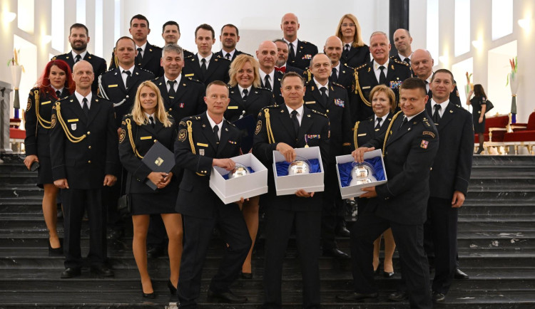 Pět ocenění pro krajské hasiče za záchranné operace na Jesenicku a likvidaci povodní