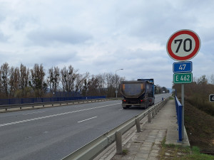 Oprava mostu o víkendu úplně uzavře frekventovaný průtah Hranicemi