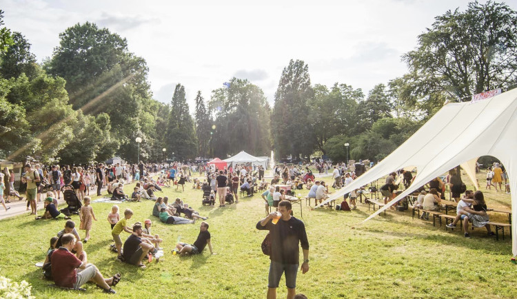Lístky na Mezinárodní divadelní festival Regiony v Hradci jsou už v prodeji