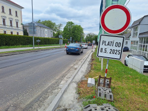 Dlouhá objížďka do Šternberku. Klíčový příjezd od Olomouce se na dva dny zavře