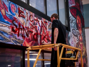 Šantovku oživil nový mural. Nese v sobě skrytý význam