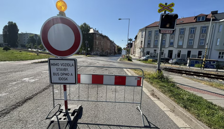 Rooseveltovu ulici v Olomouci čeká další uzavírka. Rekonstrukcí projde část blíže Šantovce