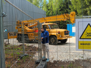 FOTOGALERIE: U Vikantic začala po čtyřiceti letech likvidace skladu jedovatých látek