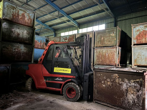 FOTOGALERIE: U Vikantic začala po čtyřiceti letech likvidace skladu jedovatých látek