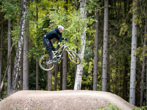 Zážitky pro začátečníky i zkušené jezdce. U Zábřehu ožily nové terénní stezky pro cyklisty