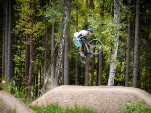 Zážitky pro začátečníky i zkušené jezdce. U Zábřehu ožily nové terénní stezky pro cyklisty