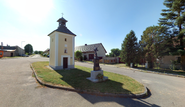 Obec Bousín - ilustrační foto