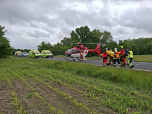 Těžká nehoda u Štěpánova: při střetu dvou aut se zranilo pět dětí a dva dospělí