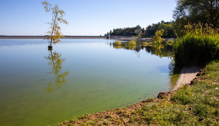 Vodní nádrž Plumlov na Prostějovsku - ilustrační foto