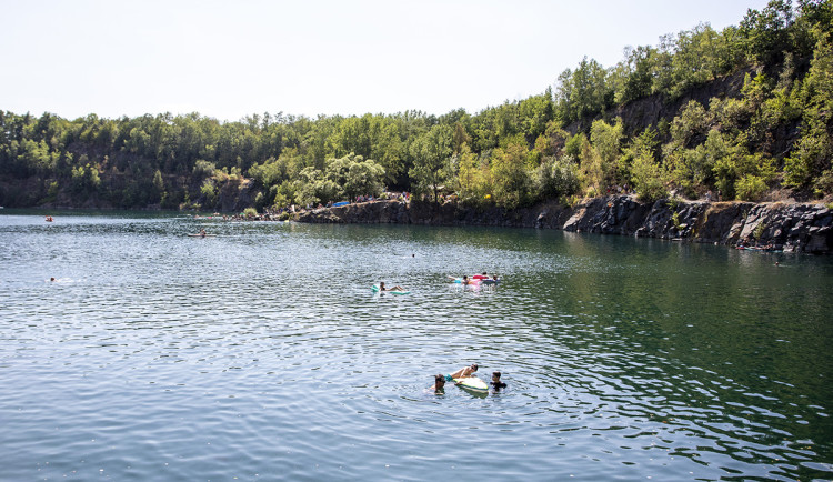 Zatopený lom Výkleky na pomezí Přerovska a Olomoucka - ilustrační foto