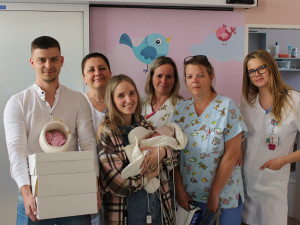 Zázrak v olomoucké nemocnici: Viktorka vážila při porodu 386 gramů, po 101 dnech mohla s rodiči domů