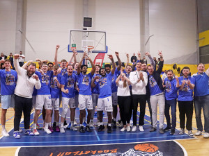 Bronzová radost v Čajkaréně. Basketbalisté Olomoucka si splnili sen o medaili