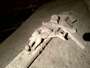 V podzemí olomoucké katedrály badatelé objevili sarkofág významného biskupa ze 16. století