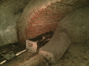 V podzemí olomoucké katedrály badatelé objevili sarkofág významného biskupa ze 16. století