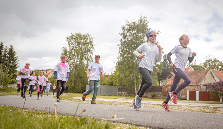 I letos lidé rozběhali Třešť. Pro malého Janka se vybralo skoro 145 tisíc korun
