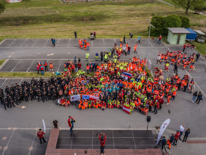 VIDEO: Extrémní soutěžní prověrka. Policejní hlídka z Olomouce zazářila na prestižní Rallye Rejvíz