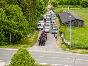 VIDEO: Extrémní soutěžní prověrka. Policejní hlídka z Olomouce zazářila na prestižní Rallye Rejvíz
