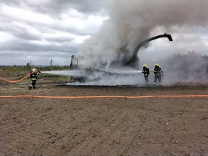 Na poli u Smržic shořel drahý zemědělský stroj. Škoda bude přes pět milionů korun