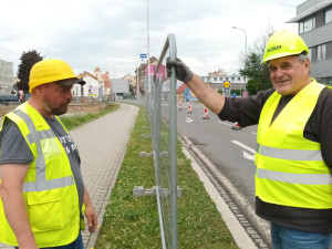 FOTOGALERIE: Neprůjezdný Prostějov. Kvůli stavbě parkovacího domu radnice uzavřela část městského okruhu