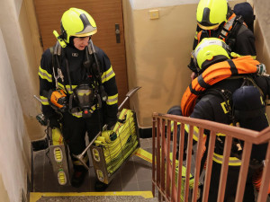 VIDEO: Jak se hasí ve výškových budovách? Pomáhá i šlauchpaket