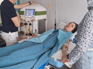 Extrémní bolest a jiskra naděje. Radka z Olomouce bojuje s vzácnou diagnózou ve Švýcarsku