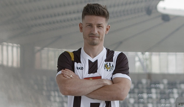 Srdcař Pilař zůstává pod lízátky, s Votroky prodloužil smlouvu