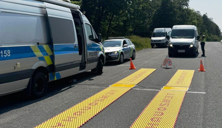 Policie na Vysočině kontrolovala řidiče dodávek a náklaďáků. Opět padaly pokuty