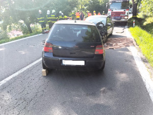 Sedm zraněných při nehodě na Šumpersku, z toho dvě děti. Čelně se srazily dva vozy