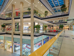 Evakuace Šantovky: poplach v olomouckém obchodním centru někdo spustil omylem
