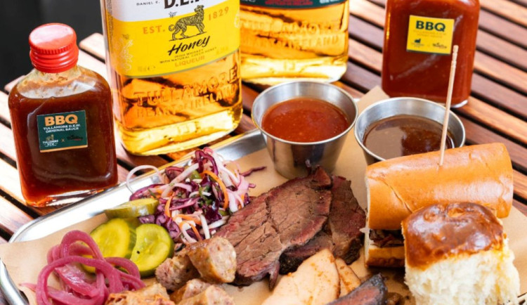 Domácí BBQ omáčky s whiskey, překvapte a zazáříte