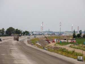 FOTO: Až půl kilometru za den. Betonáž vytouženého úseku D1 u Přerova jede naplno