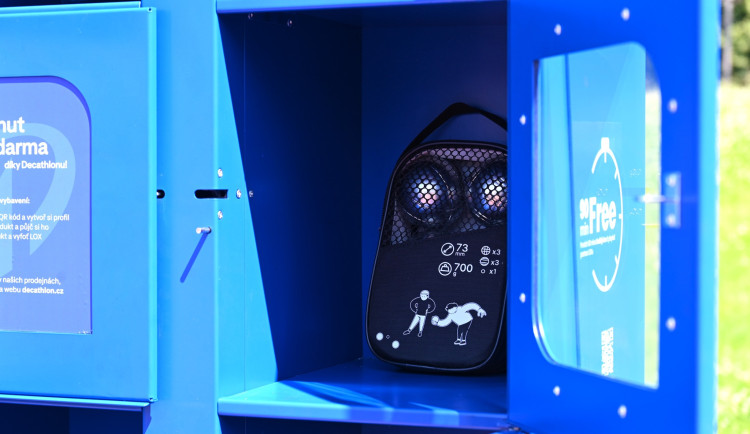 Sportovní vybavení zdarma? Vyzkoušejte chytrou skříňku v hradecké Labské kotlině