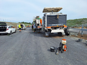 Stavba D35 Křelov-Slavonín