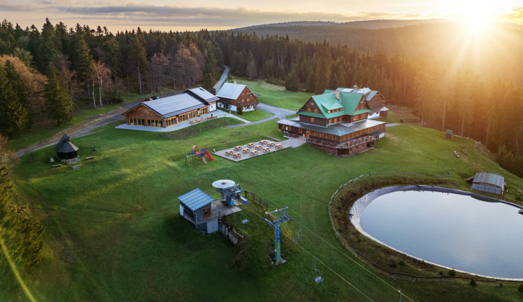 505119040_1240041171247347_5700827506579354271_n