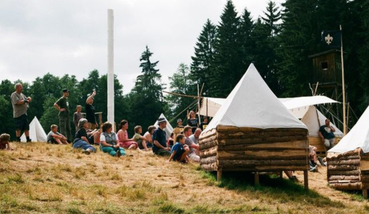 Duševní potíže trápí děti i na táborech, vedoucí by měli být oporou