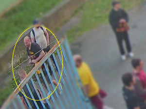 Šarvátka po skončení hokeje mezi Olomoucí a Jihlavou. Policie hledá svědky