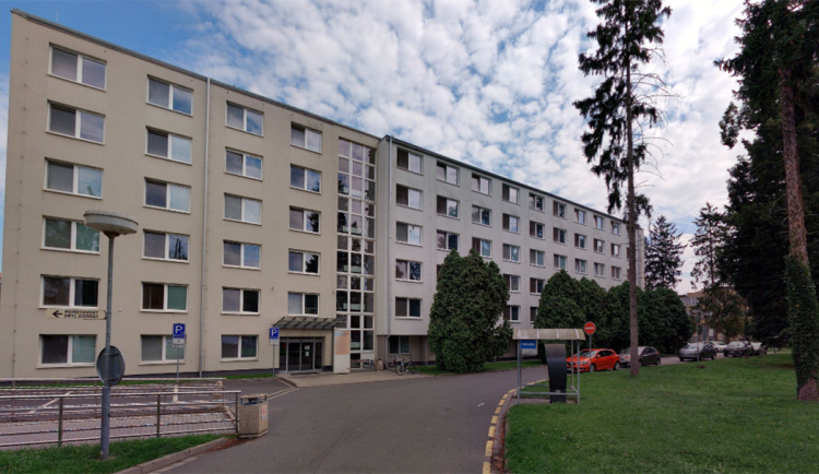 Pavilon operačních oborů s označením E bude sídlem nového rehabilitačního lůžkového oddělení - ilustrační foto