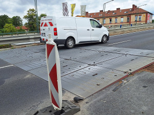 Plynuleji po páteřní silnici Olomouce. Poničená část mostu se dočká opravy v závěru roku