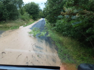 Intenzivní bouřky udeřily v Olomouckém kraji. Hasiči řeší desítky zásahů