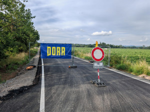 VIDEO: Překvapení u Nákla. Opravovaná cesta k hanáckému Karibiku je průjezdná v předstihu