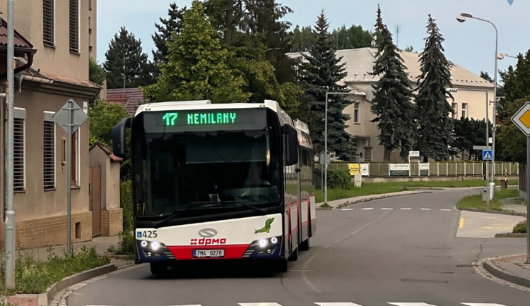 Víkendová uzavírka v Černovíře: omezení změní trasy tří linek olomoucké MHD