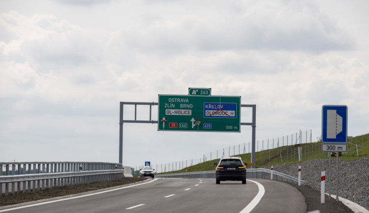 Klíčový úsek D35 vyhlíží otevření. Úleva pro šoféry u Olomouce nastane od neděle